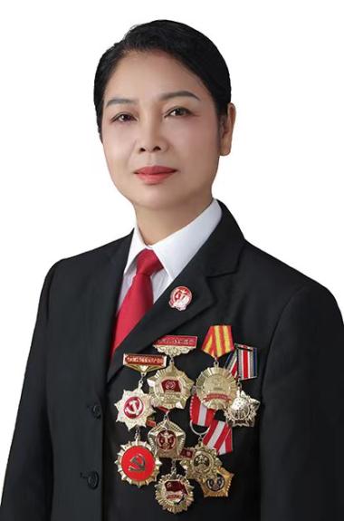 文惠新同志简介（陶瓷8402）